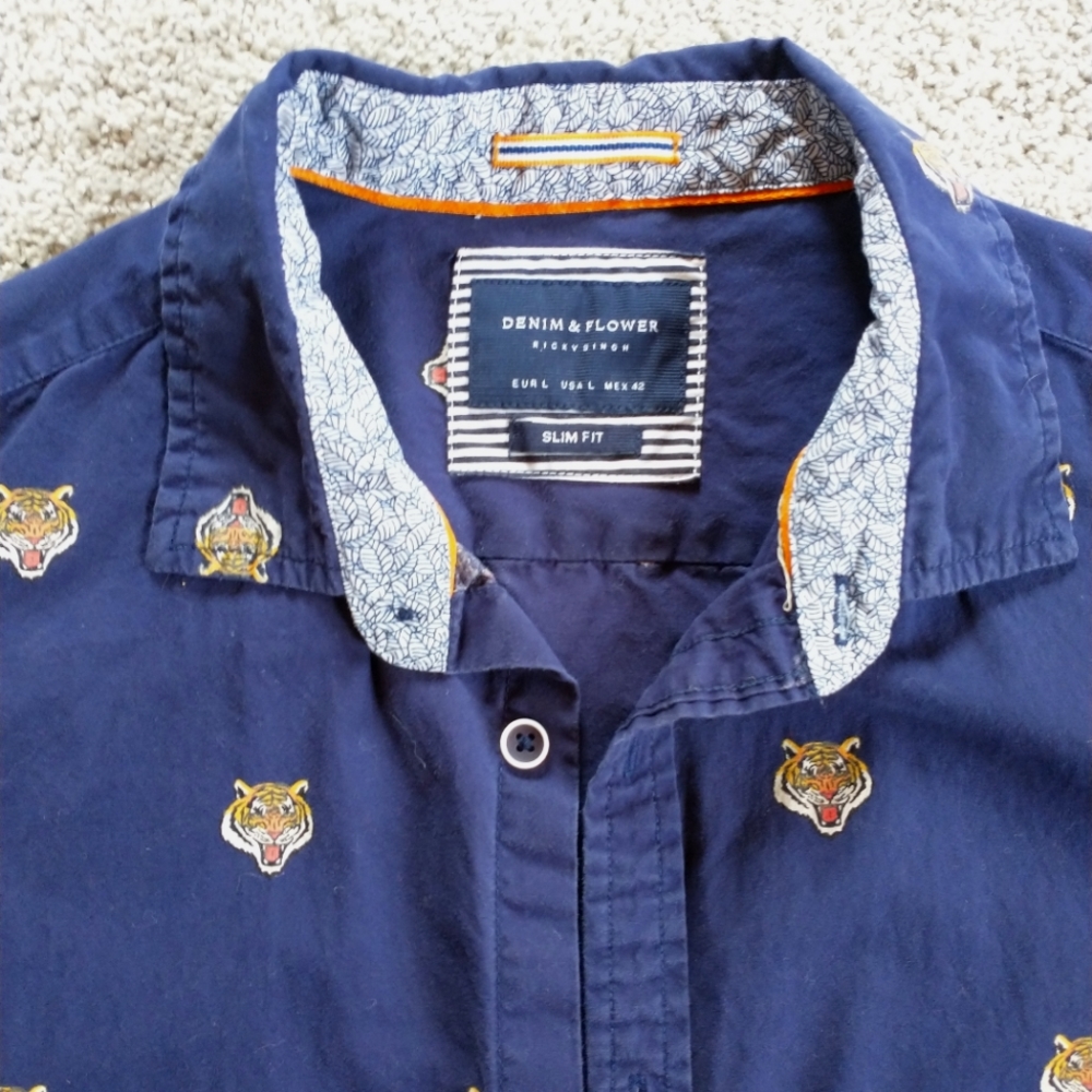 Men's Tiger Print Button Down Shirt